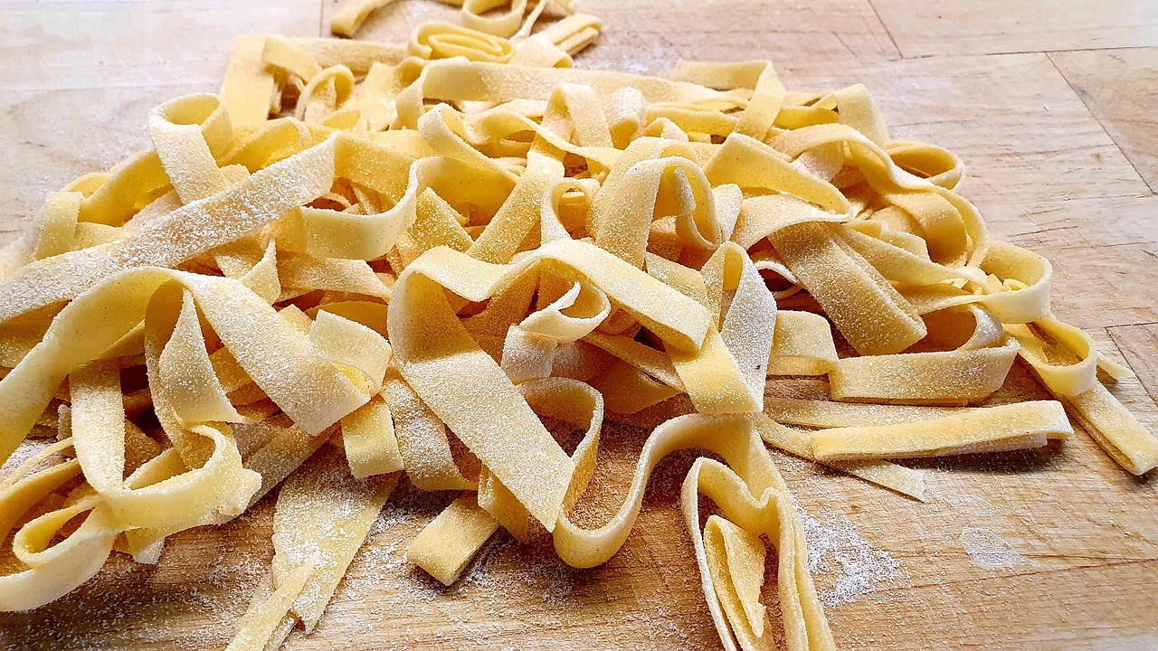 entdecken sie die welt der pasta – von klassischen italienischen rezepten bis zu kreativen nudelideen! finden sie tipps zur perfekten zubereitung, köstliche saucen und mehr rund um pasta-genuss.