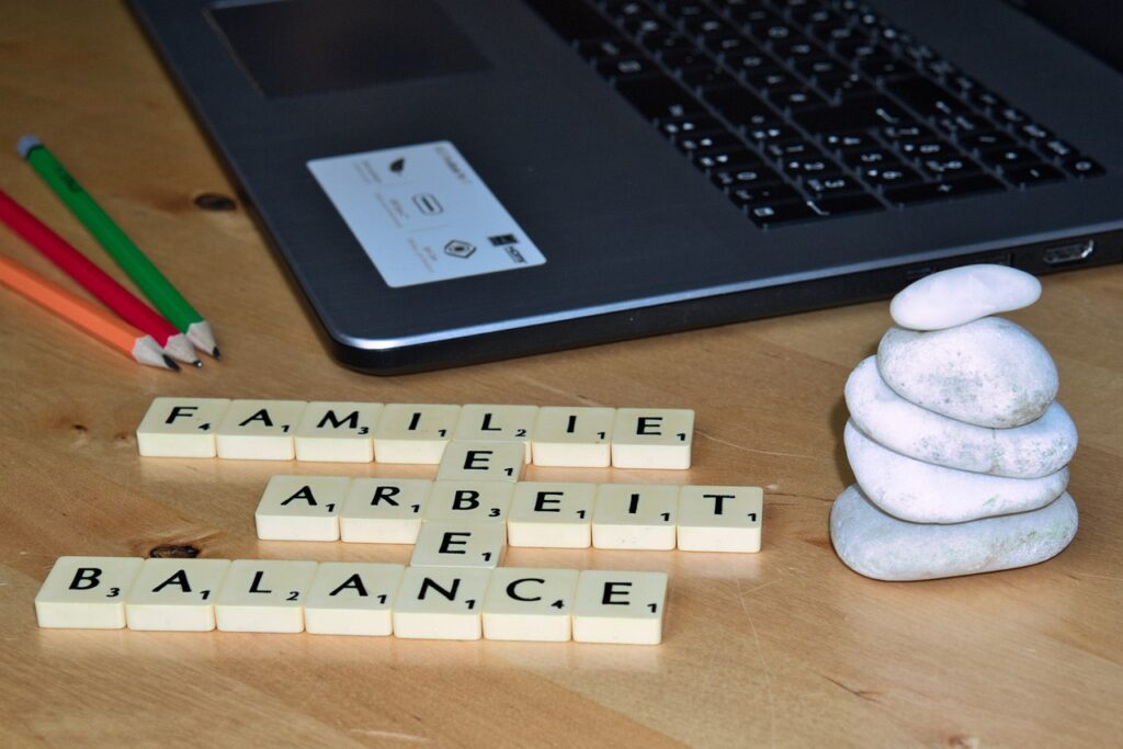 entdecken sie tipps und strategien f&uuml;r eine ausgewogene work-life-balance, um beruf und privatleben harmonisch zu verbinden und ihr wohlbefinden zu steigern.