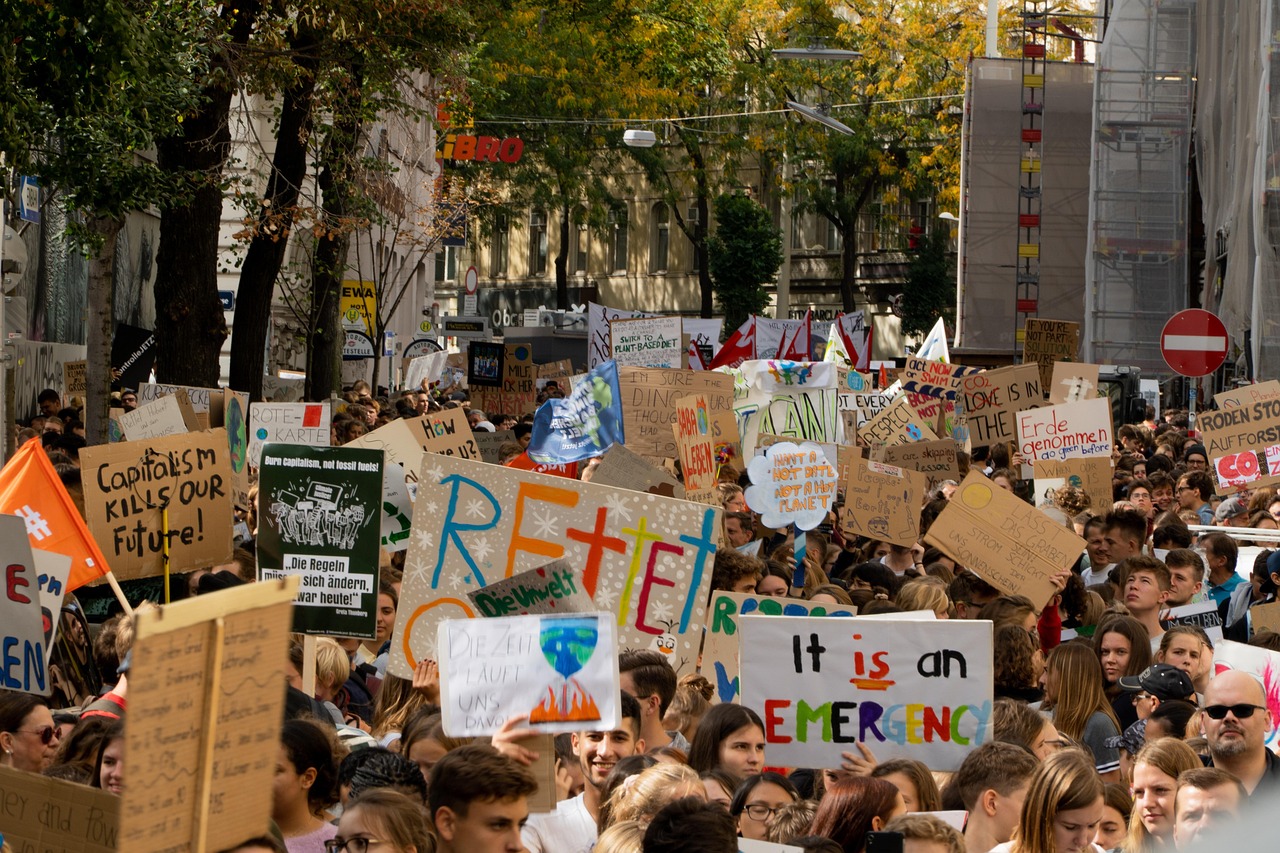 entdecken sie effektive strategien und innovative lösungen zum klimaschutz. erfahren sie, wie sie aktiv zum umweltschutz beitragen und nachhaltige veränderungen fördern können.